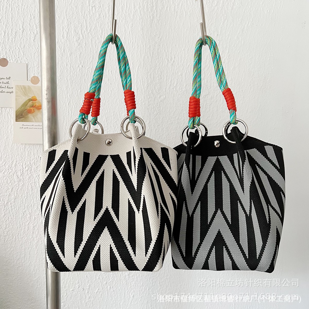 Women's Knitted Handbag Tote B - огляд і ціна Travel Accessories Tech