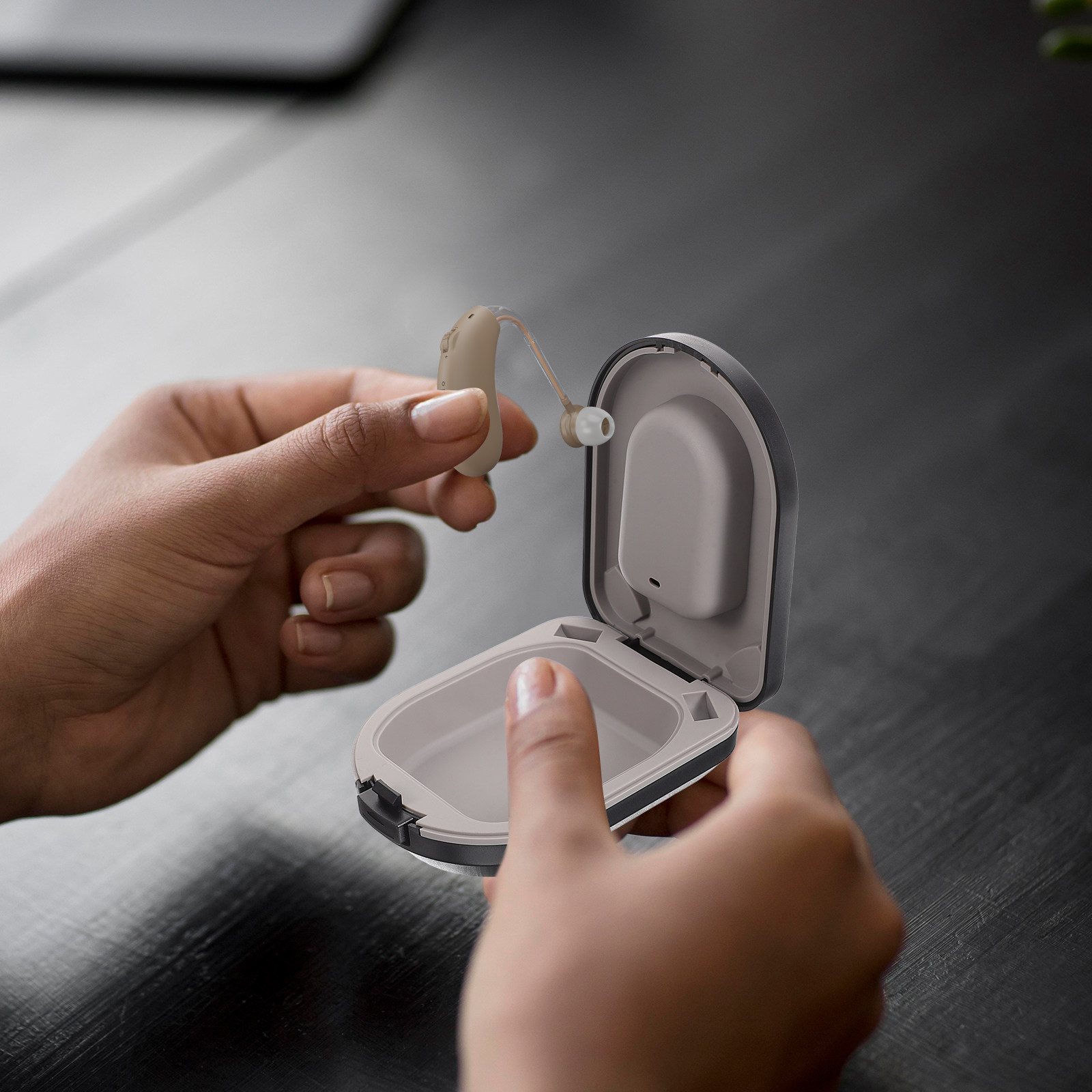 Portable Hearing Aid Case Ligh - огляд і ціна Travel Accessories Box