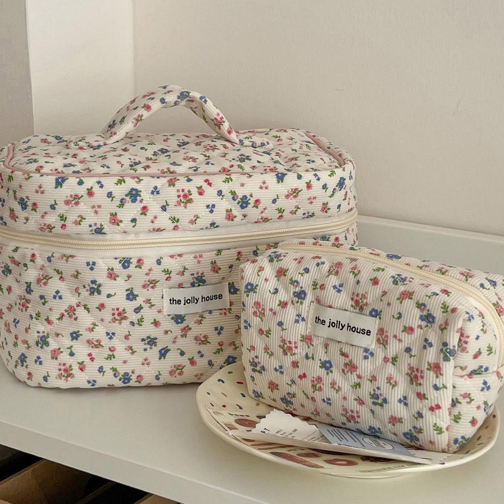 Vintage Floral Quilted Makeup  - огляд і ціна Travel Accessories Box