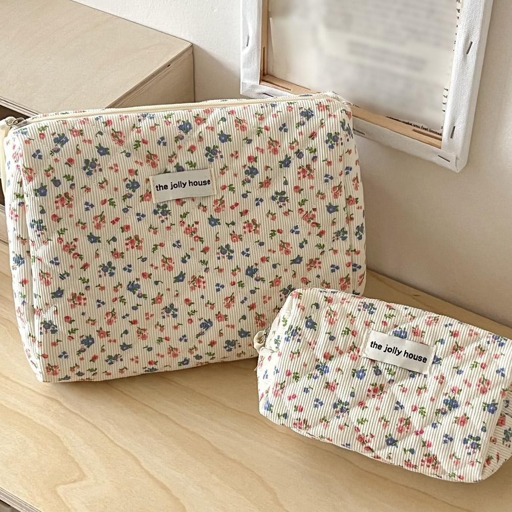 Vintage Floral Quilted Makeup  - огляд і ціна Travel Accessories Box