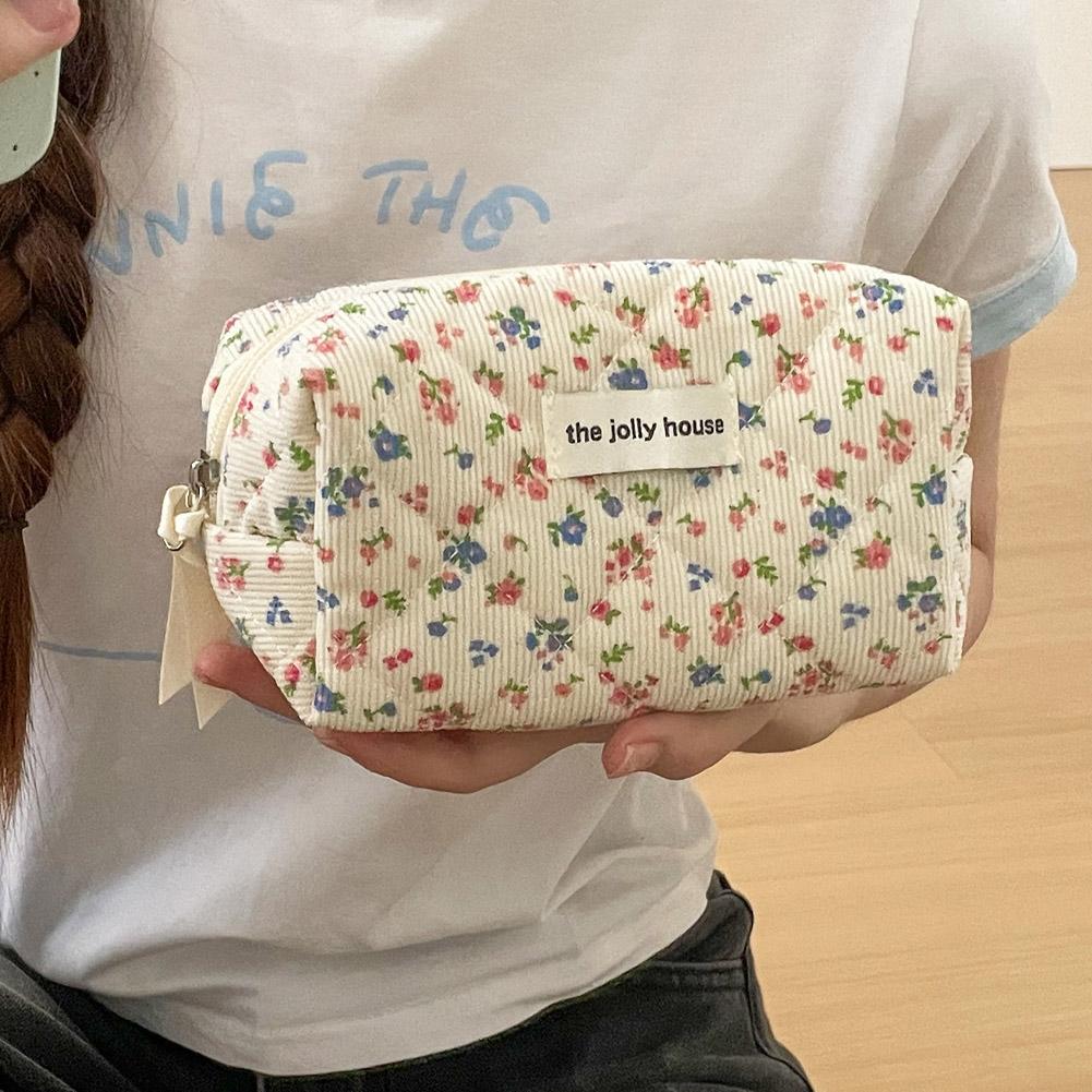 Vintage Floral Quilted Makeup  - огляд і ціна Travel Accessories Box